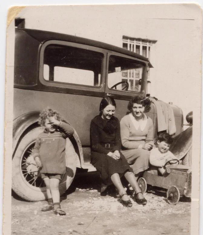 Mark Killilea&rsquo;s Ford Model A car outside the rented accommodation, circa 1936.